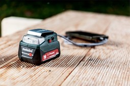 Акумуляторний адаптер Metabo PowerMaxx PA 12 LED-USB (600298000)