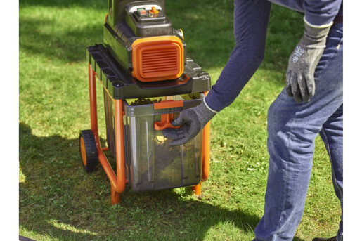 Подрібнювач садовий BLACK+DECKER BEGAS5800 фото 5