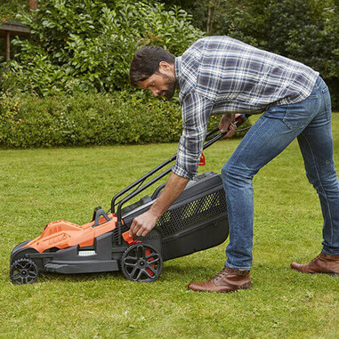 Газонокосарка електрична BLACK+DECKER BEMW481BH фото 5