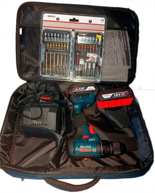 Акумуляторний дриль-шуруповерт Bosch GSR 18V-50 Professional, 2 акб 2 Ah, набір 43 біт (06019H5004) фото 2