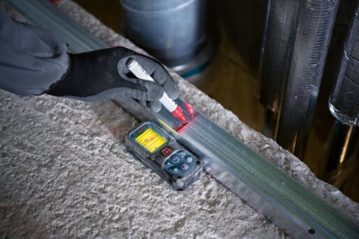 Лазерний далекомір Bosch Professional GLM 50-22 з чохлом (0601072S00) фото 3