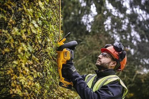 Кущоріз акумуляторний DeWALT DCMHT563P1 фото 5