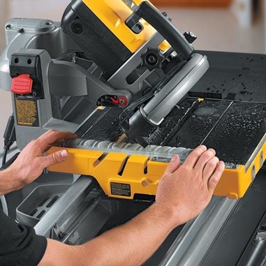 Пила алмазна настільна DeWalt D24000 фото 5