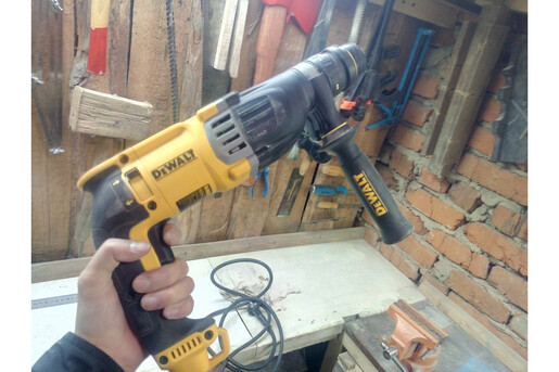 Перфоратор DeWALT D25144K фото 4