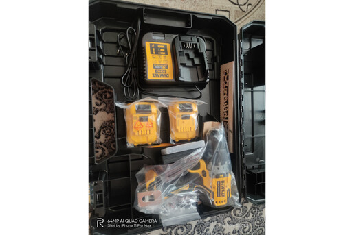 Дриль-шуруповерт акумуляторна безщіткова ударна DeWALT DCD706D2 фото 4