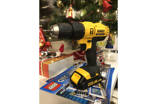 Дриль-шуруповерт з ударом DeWALT DCD776C2 фото 4