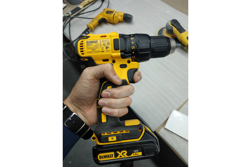Шуруповерт DeWALT DCD777S2T фото 5