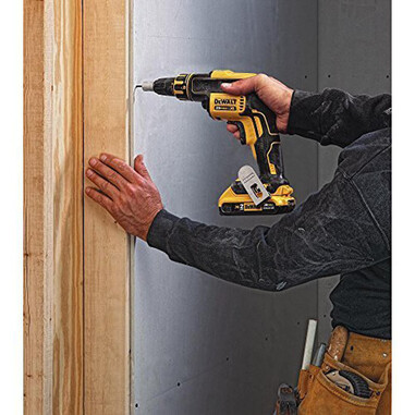 Шуруповерт акумуляторний безщітковий DeWALT DCF620D2 фото 2
