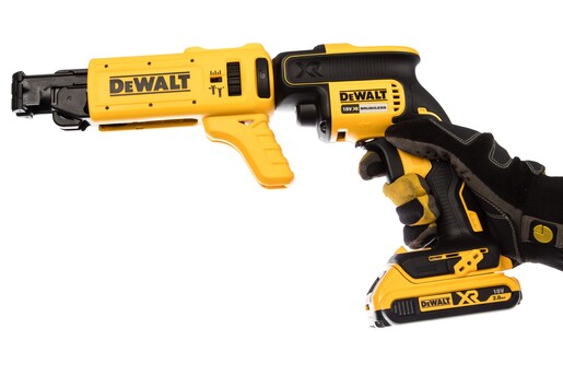 Акумуляторний шуруповерт DeWALT DCF620P2K фото 3