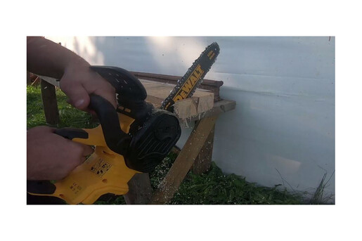 Пила ланцюгова акумуляторна безщіткова DeWALT DCM565N фото 4