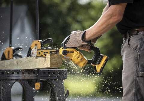 Міні-пилка ланцюгова акумуляторна безщіткова DeWALT DCMPS520N фото 5