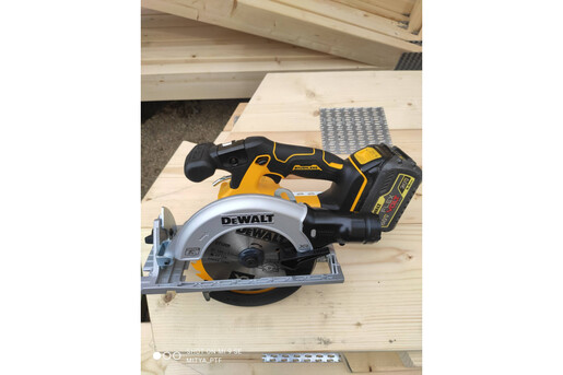 Пила дискова акумуляторна безщіткова DeWALT DCS565P2 фото 5