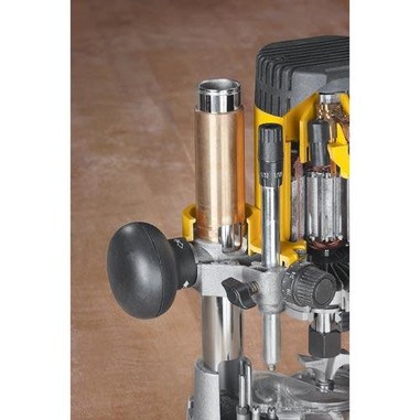 Фрезер DeWalt DW621 фото 3