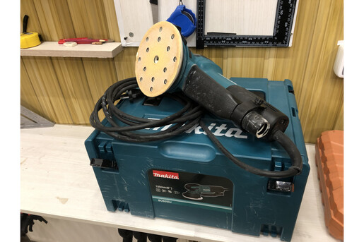 Ексцентрикова шліфувальна машина Makita BO6050J фото 4