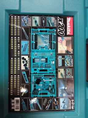Набір свердл та біт Makita 200 шт (D-37194) фото 2