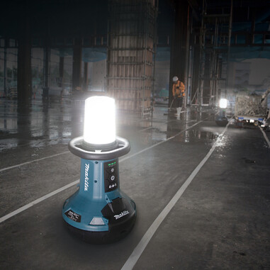 Акумуляторний світлодіодний ліхтарик Makita DML810 18V X2 LXT фото 5