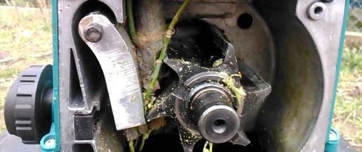 Садовий подрібнювач Makita UD2500 фото 4