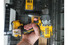 Фото #5 Дриль-шуруповерт акумуляторна безщіткова ударна DeWALT DCD706D2